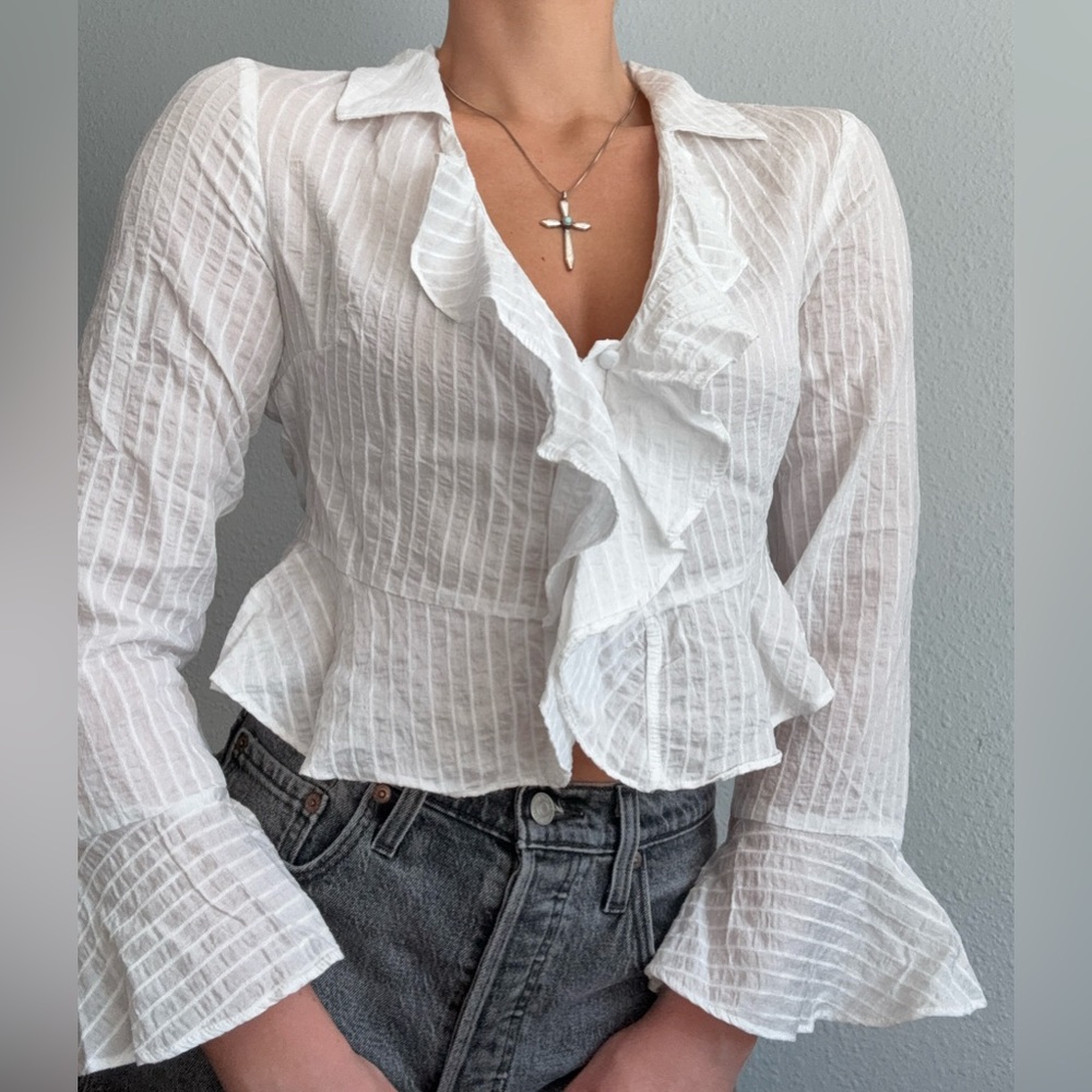 Zara Cropped Ruffled Button Down